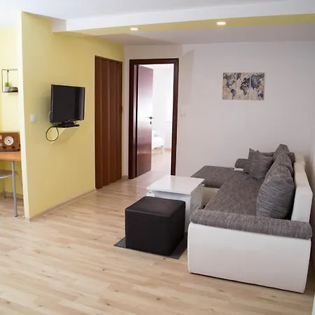 Apartmani Baotic Zupanja Exterior photo